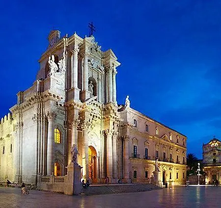 Holiday home Casa Vacanze Centro Storico Ortigia *